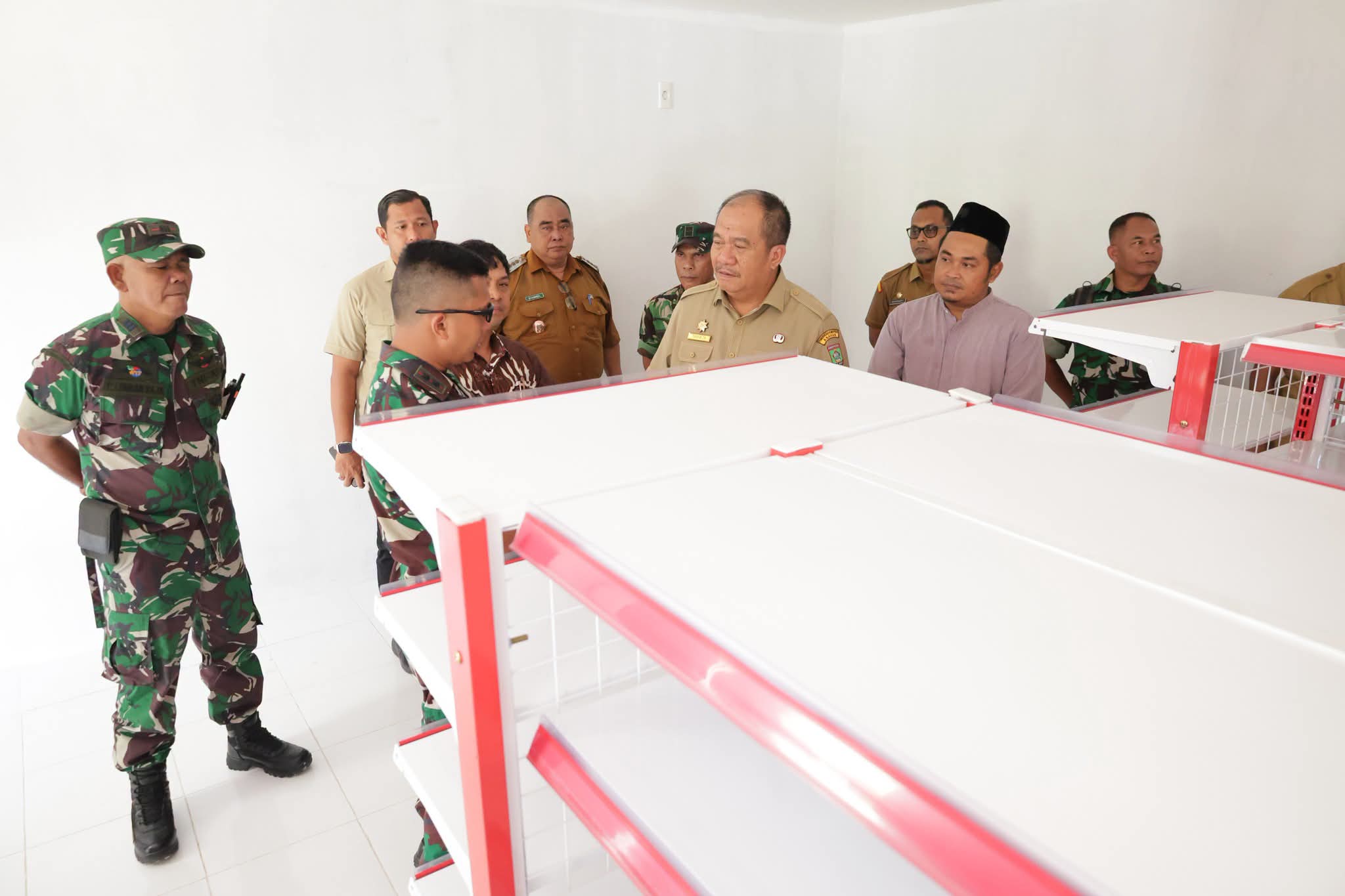 Pastikan KDKMP Siap Beroperasi, Dandim 0208/Asahan Bersama Bupati Asahan Tinjau Gedung Koperasi Desa Merah Putih